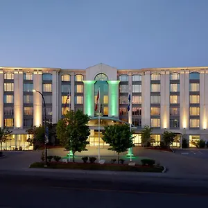 **** Hotel & Montreal Airport By Ihg Canada
