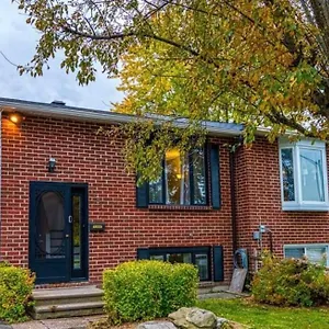 https://castlerooms.ottawa-hotel.net