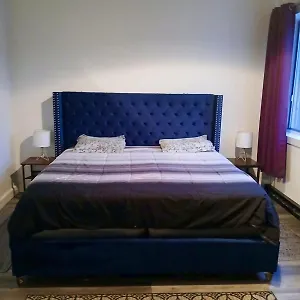 https://no1plaza-st-hubertmetro-jean-talonjarry-parc.hotels-in-montreal.org